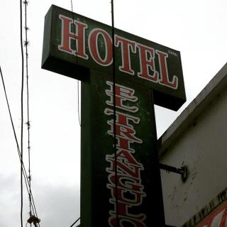 Hotel El Triangulo - 9