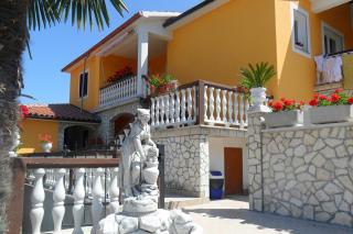 Family-friendly apartments with swimming pool Nedescina, Central Istria - Sredisnja Istra - 7455 - 7