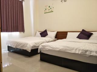 Lu He Feng Homestay - Luodong - 2