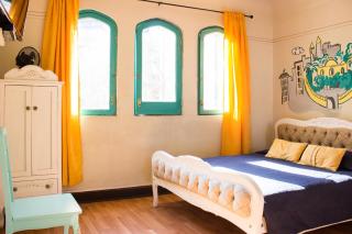 Hostal Forestal - Santiago - 0