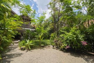 Enkosa 4-Bedroom Wooden Luxury House - Siem Reap - 8