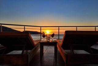 Faros Luxury Suites - Marathopoli - 0