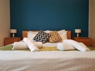 Godwin Court Apartments - 8
