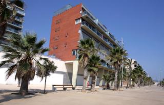 Great Sea-Side Barcelona Apartment - Badalona - 6