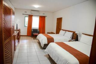 M'kango Golfview Hotel - 3