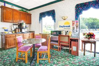 Super 8 by Wyndham Nashville Near Downtown / I-40 - Nashville - 6