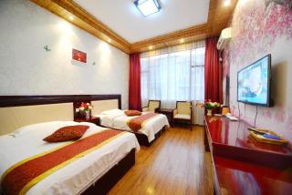 Emeishan Moon Bay Hotel - 9