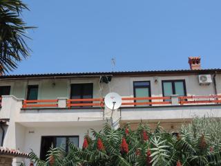 Apartment Nela - Bale - 3