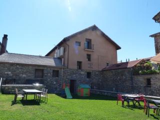 Apartamentos Puerta de Ordesa - 0