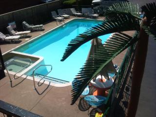 Rainbow Motor Inn - Fallsview - Niagara Falls - 1