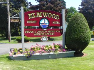 Elmwood Resort Hotel - Wells - 6