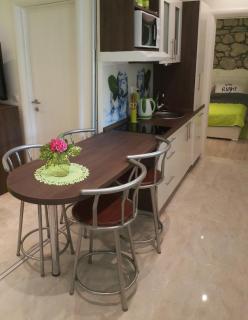 Apartments 4M - 3