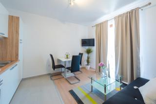 Apartments Villa Made 4U - 5