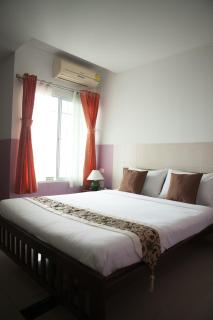 Ratchada 17 Place - 1