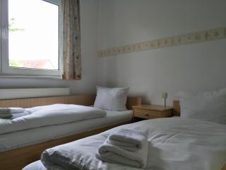 Hotel Zum Grünen Tor - Hoppegarten - 1