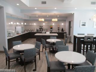 Best Western Plus Buda Austin Inn & Suites - Buda - 2