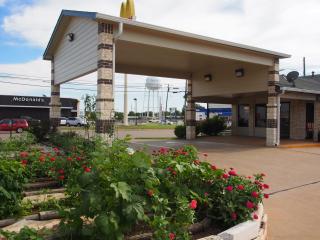 Regency Inn - Gatesville - 8