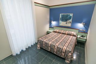 Le Petit Hotel - Turin - 3