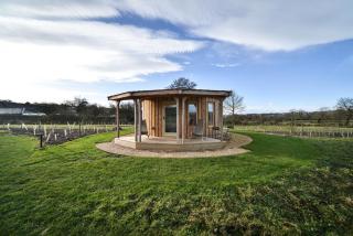 Nether Farm Roundhouses - Henmore Water & Sturston Winds with hot tubs - Bradley Wood no hot tub - 7