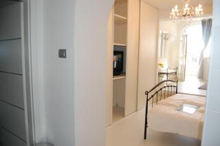 Studio apartment for 2 adults and 1 child - 5