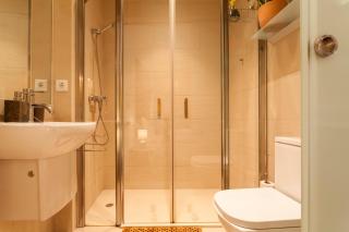 Artist's Charming Design - Space Maison Apartments - 4