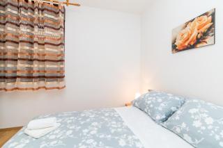 Apartment Red Rose - Kaštela - 9