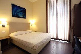 Hotel Ferton - Milan - 7