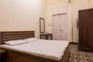 Bed and Breakfast at Colaba - Bombay - 5
