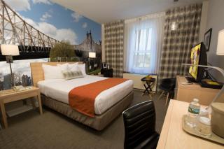 Adria Hotel and Conference Center - Queens - 9