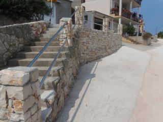 Apartments Branko - Veli Rat - 9