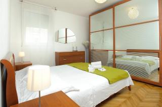 Apartments with a parking space Split - 8681 - 6