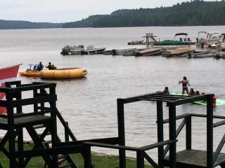 Little Hawk Resort & Marina - Algonquin Highlands - 5
