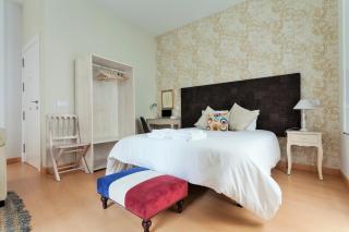Hostly Acetres 1A loft in city center, comunal terrace, fibre,parking optional - 4