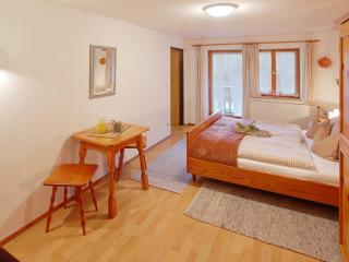 Haus Hirschpoint Ferienwohnungen - 9