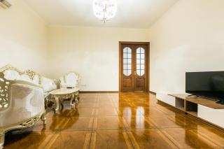 Sweet Home VIP 5 at Freedom Square - Tbilisi - 8