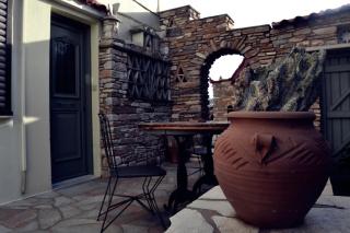 Stelios Zalonis Apartments - Tinos - 1
