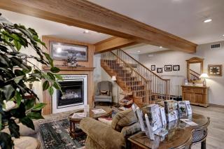 Lancaster Inn & Suites - 7