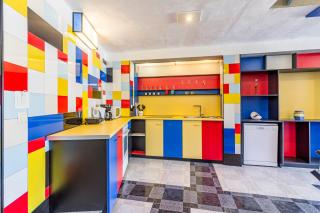 House Mondrian - 8
