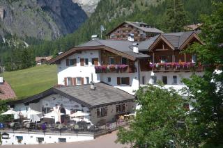 Hotel Scoiattolo - Selva di Val Gardena - 0