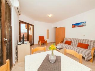 Apartment Orange - Petrovac na Moru - 0