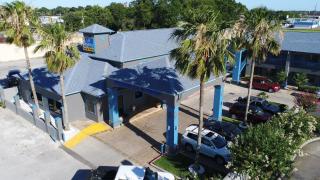 Regency Inn & Suites Beaumont - Beaumont - 9