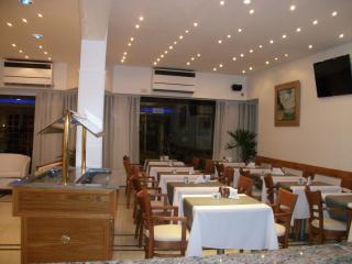 Village Garden Apart Hotel - 2