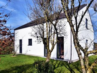 Holiday home in peaceful setting and large garden - 0