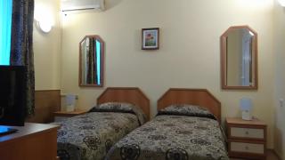 Victoria Family Hotel - Baltschik - 2