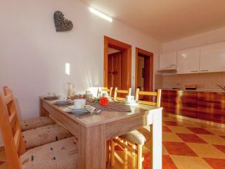 Cottage in Croatia near Beach & Town Centre - 3