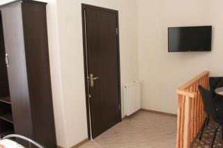 Guest House on Gia Abesadze Street - Tbilisi - 4
