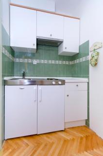 Apartments Lena Makarska - Makarska - 1