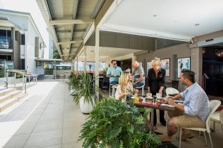 Ramada by Wyndham Hervey Bay - 1