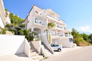 Apartments Dubravka - Pisak - 0