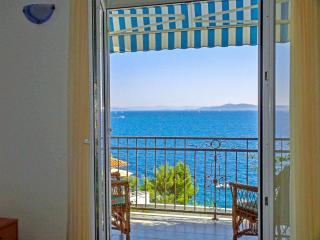 Apartments Jure - Trogir - 0